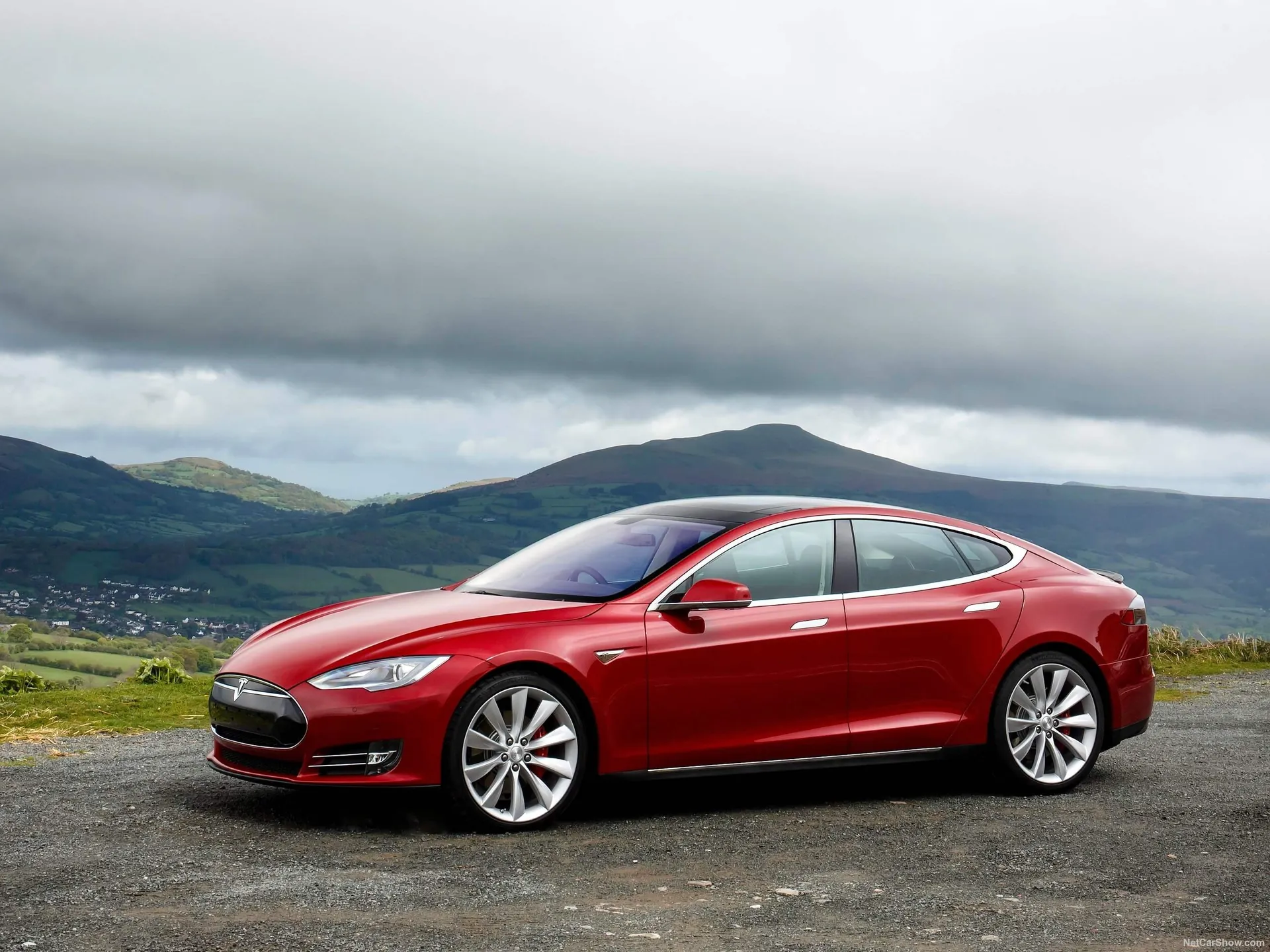 Tesla Model S [UK] (2013)