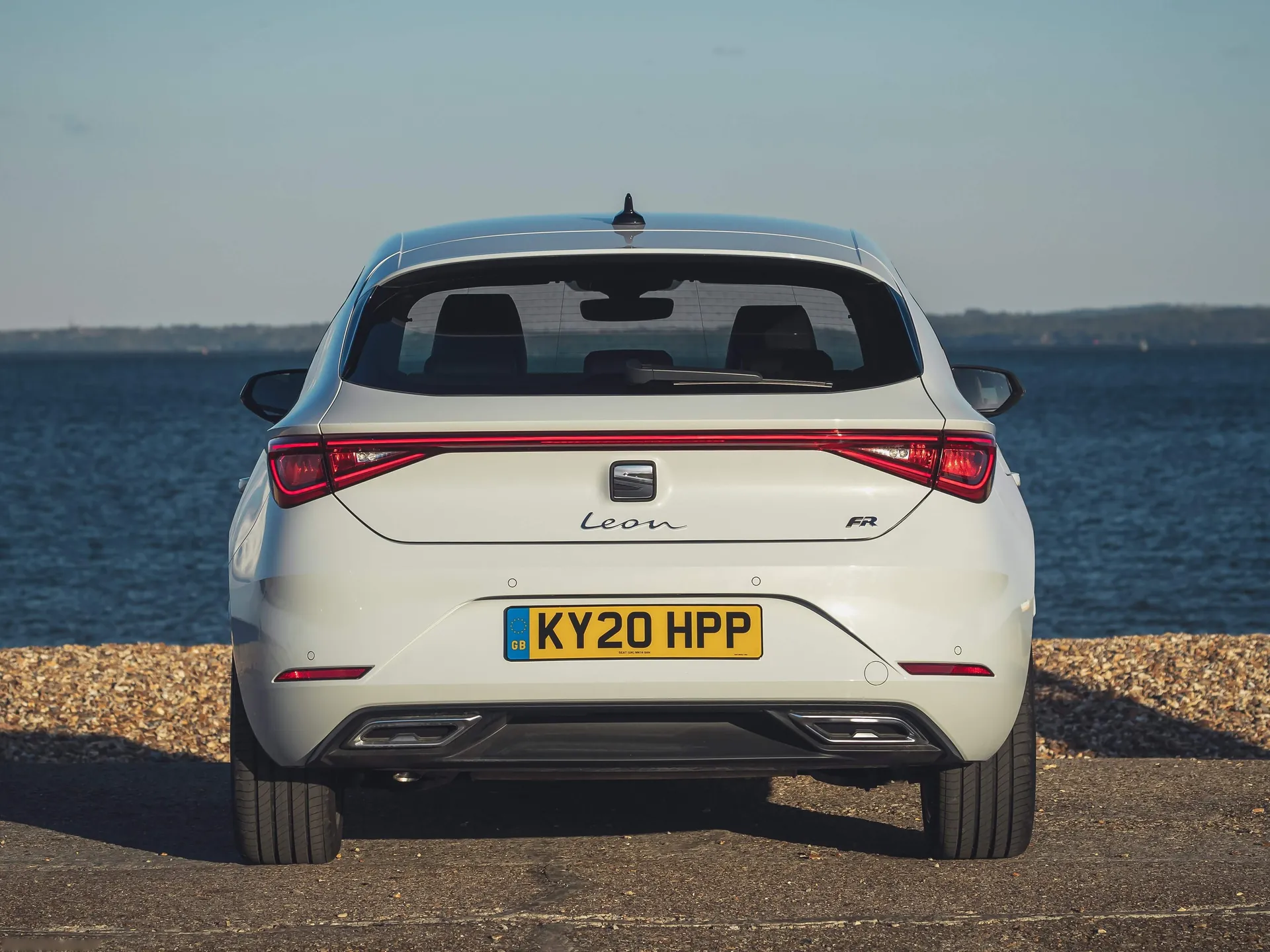 Seat Leon [UK] (2020) – zezadu