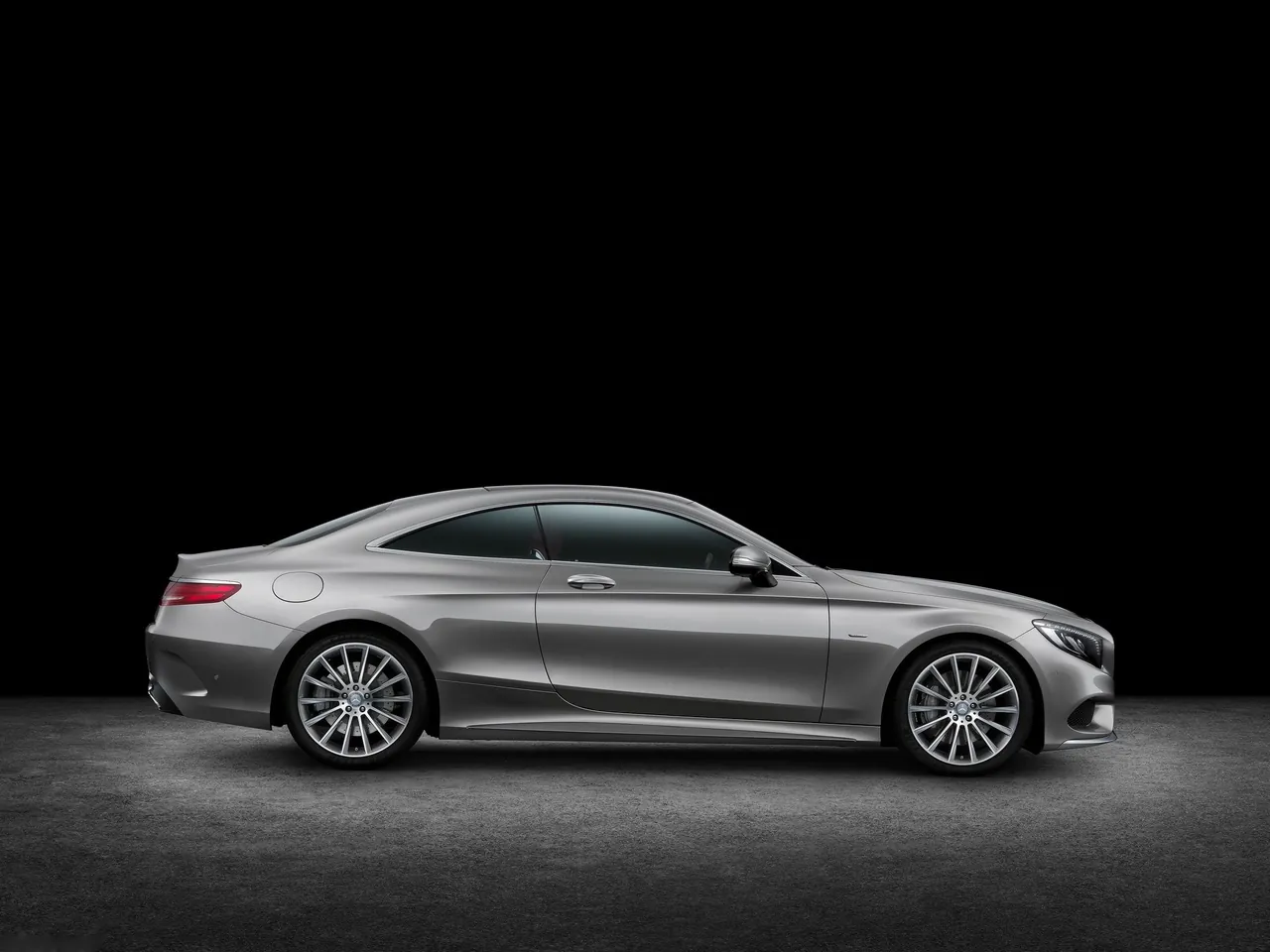 Mercedes-Benz S-Class Coupe (2015) – boční profil