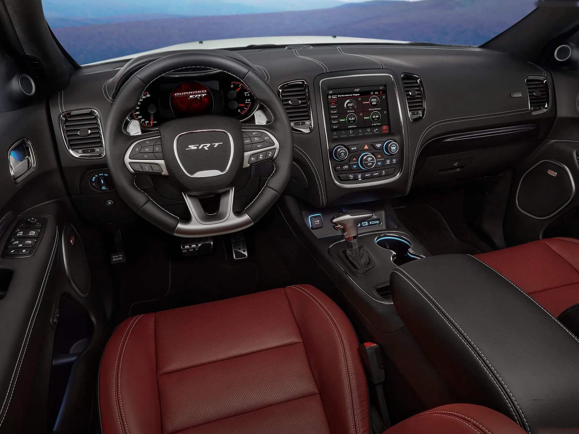 Dodge Durango SRT (2018) – interiér