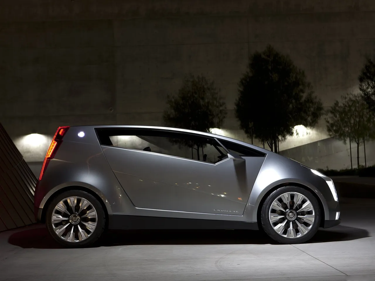 Cadillac Urban Luxury Concept (2010) – boční profil