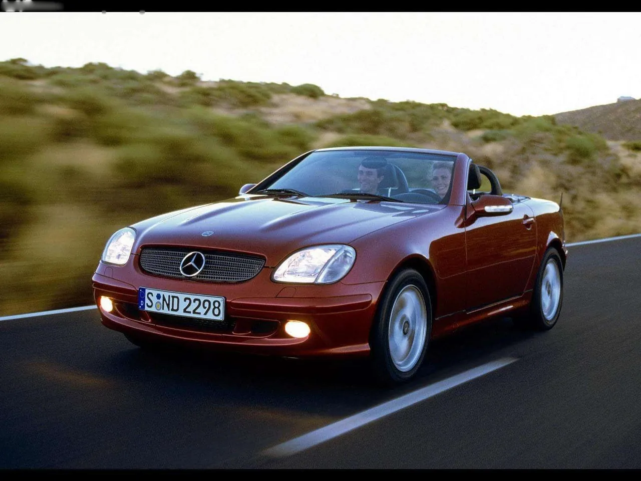 Mercedes-Benz SLK320 (2000)