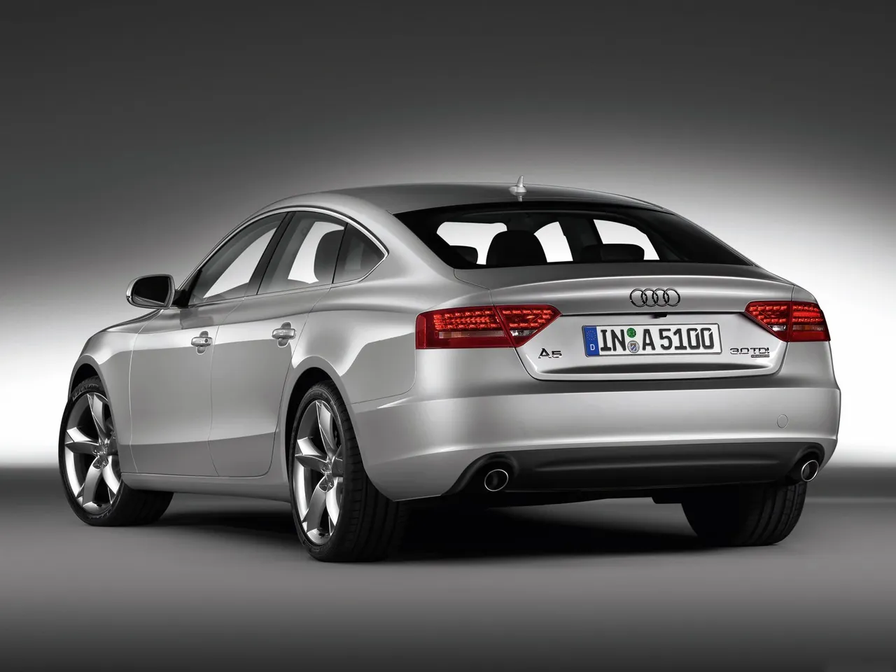Audi A5 Sportback (2010) – zadní tříčtvrteční pohled