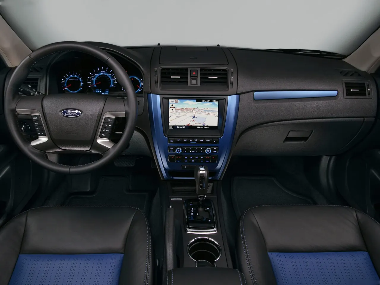 Ford Fusion (2010) – interiér