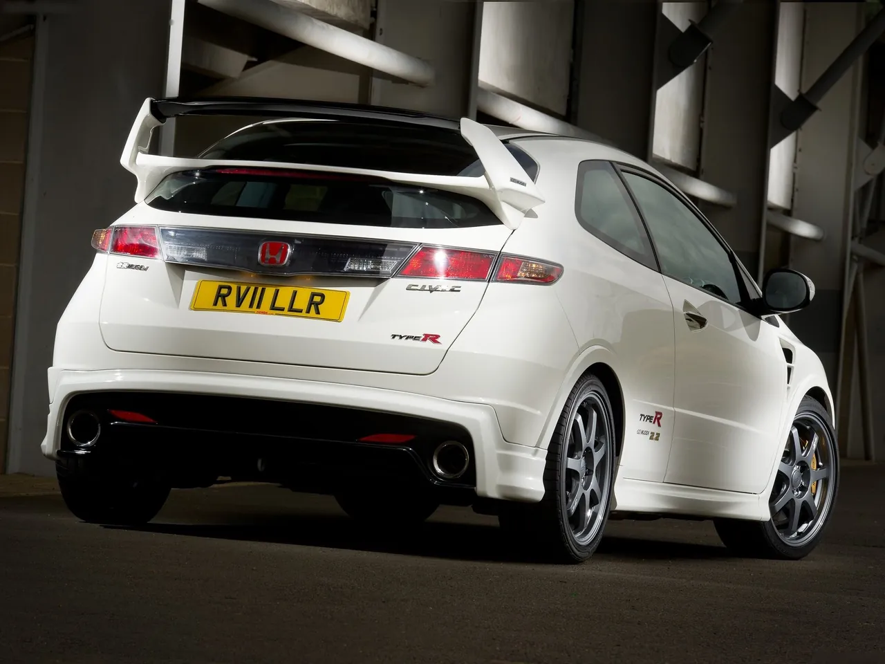 Honda Civic Type R Mugen 2.2 (2011) – zadní tříčtvrteční pohled