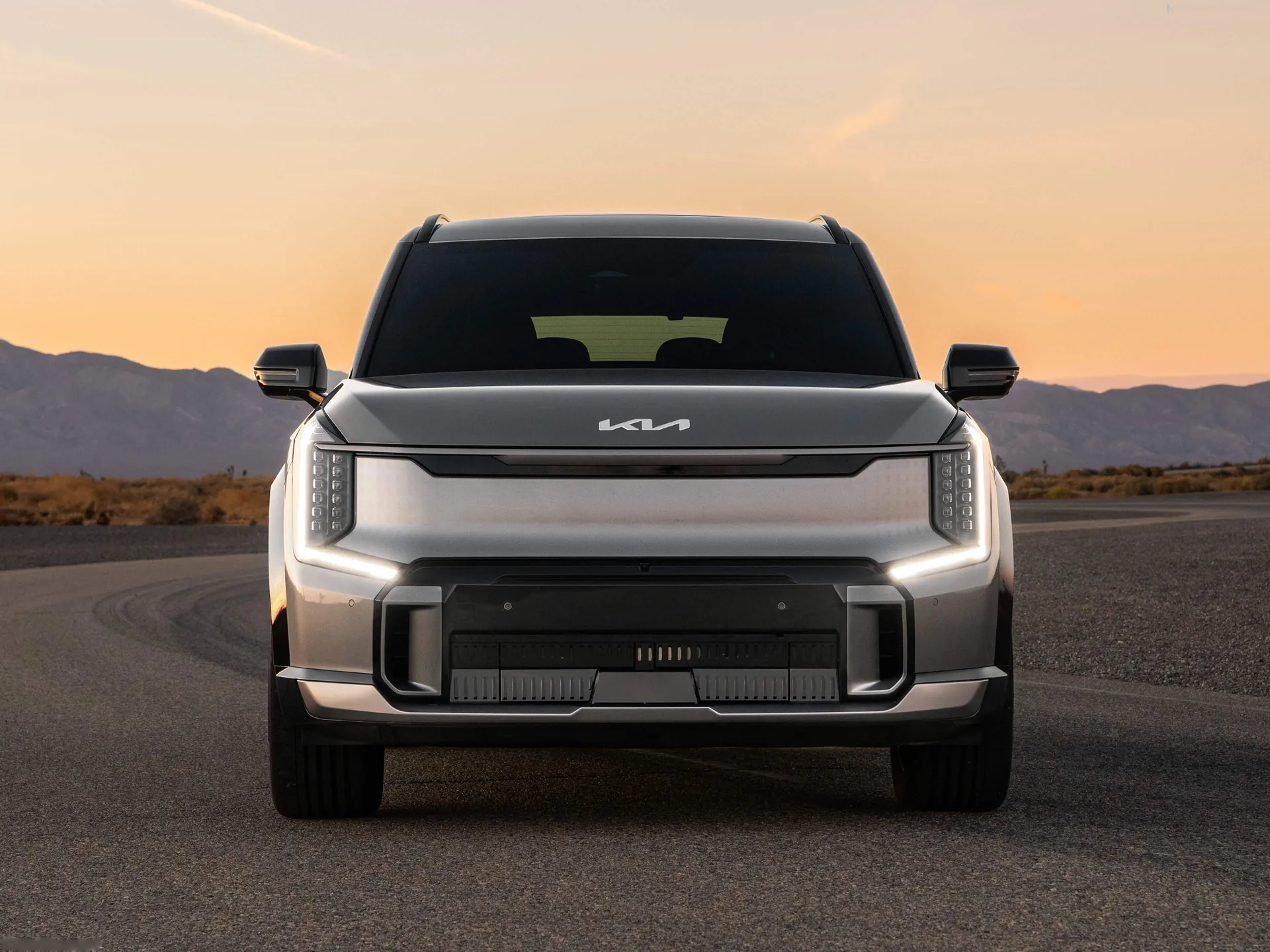Kia EV9 GT (2026) – zepředu