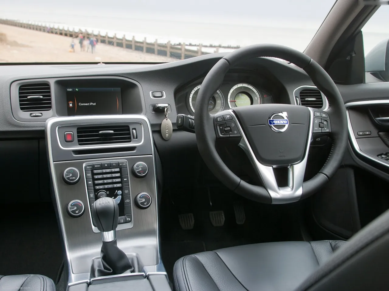 Volvo V60 (2011) – interiér