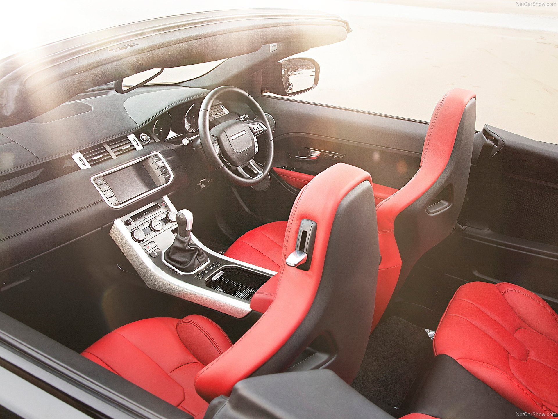Land Rover Range Rover Evoque Convertible Concept (2012) – interiér