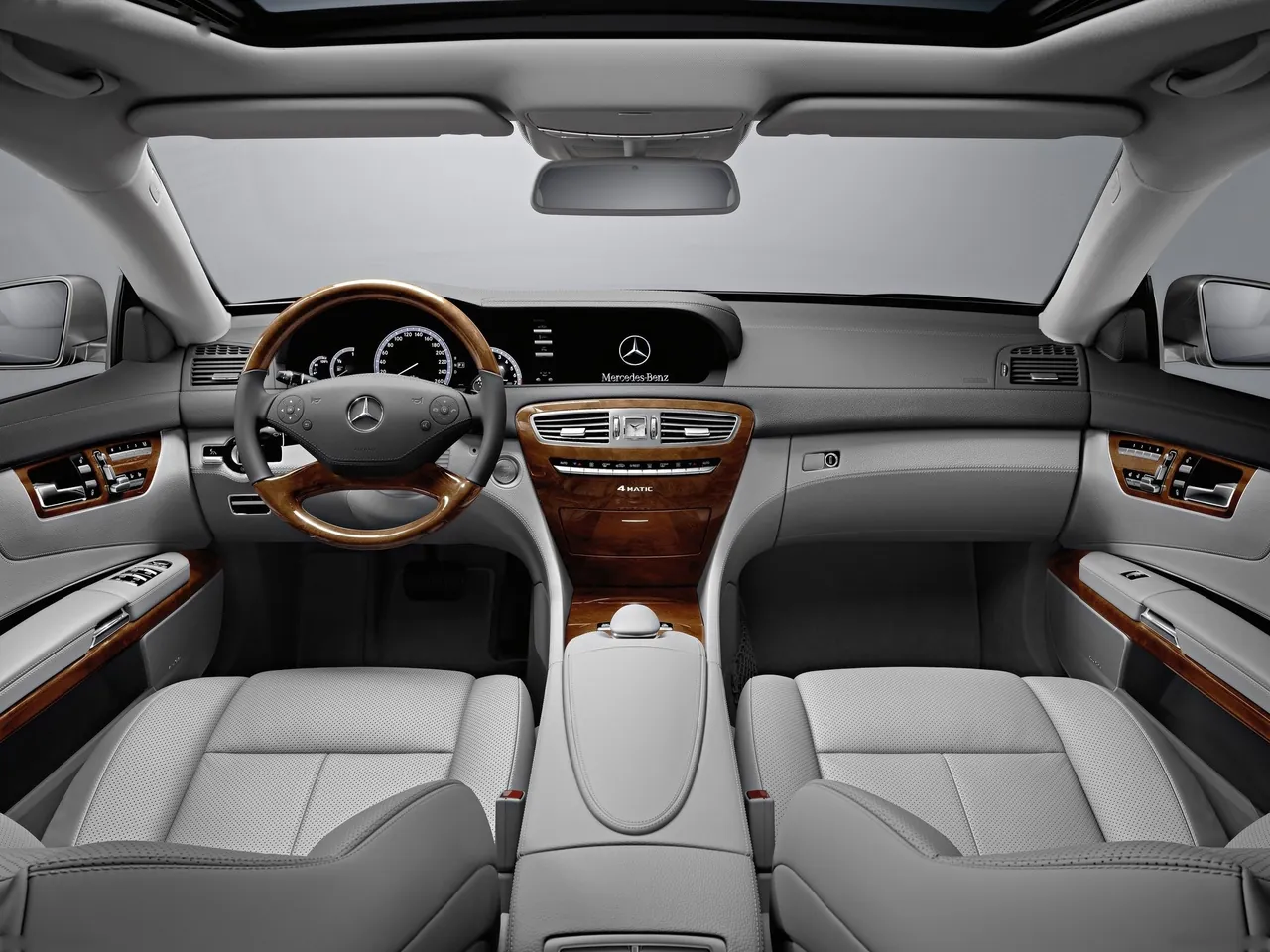 Mercedes-Benz CL-Class (2011) – interiér