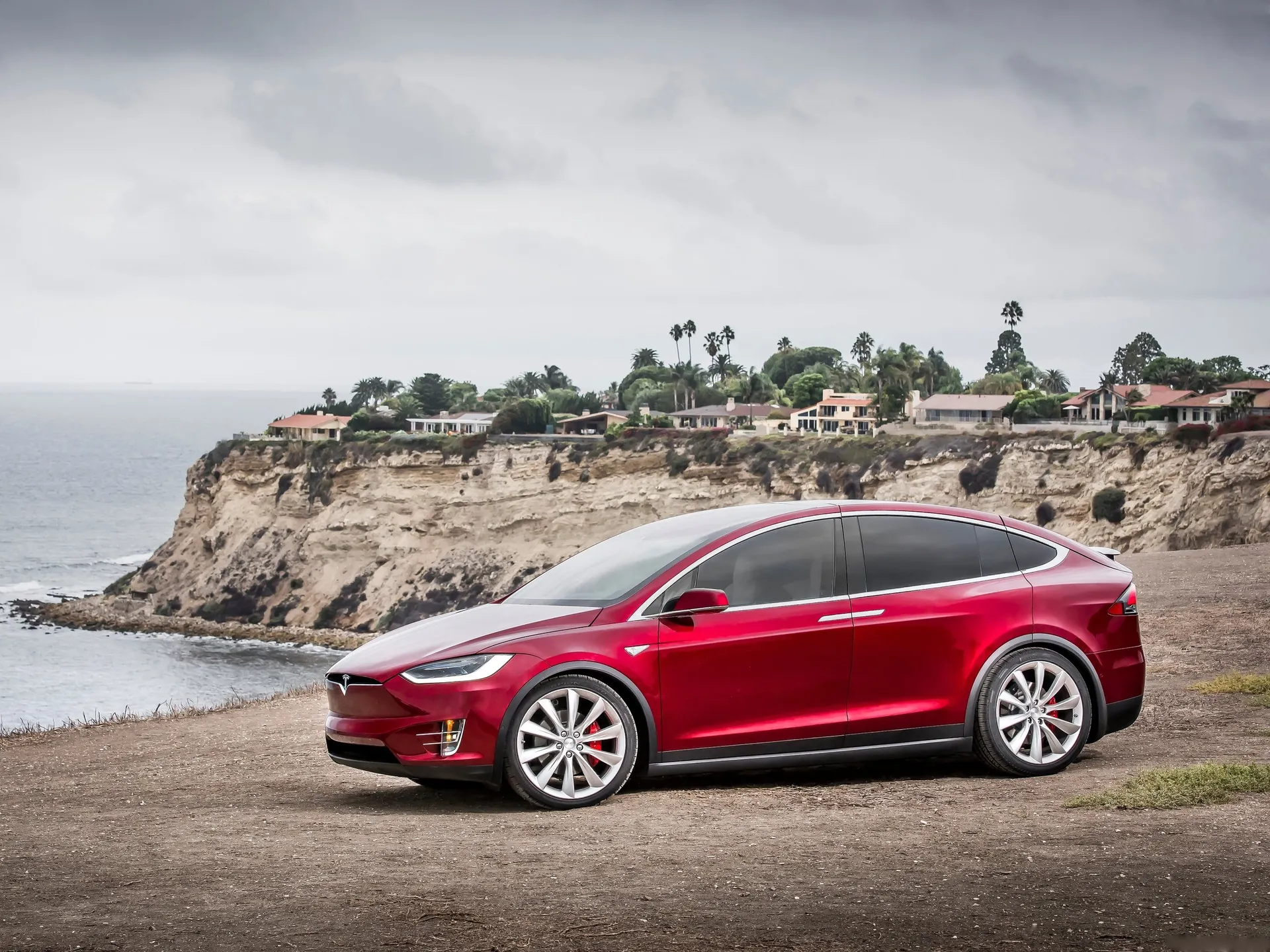 Tesla Model X (2017)
