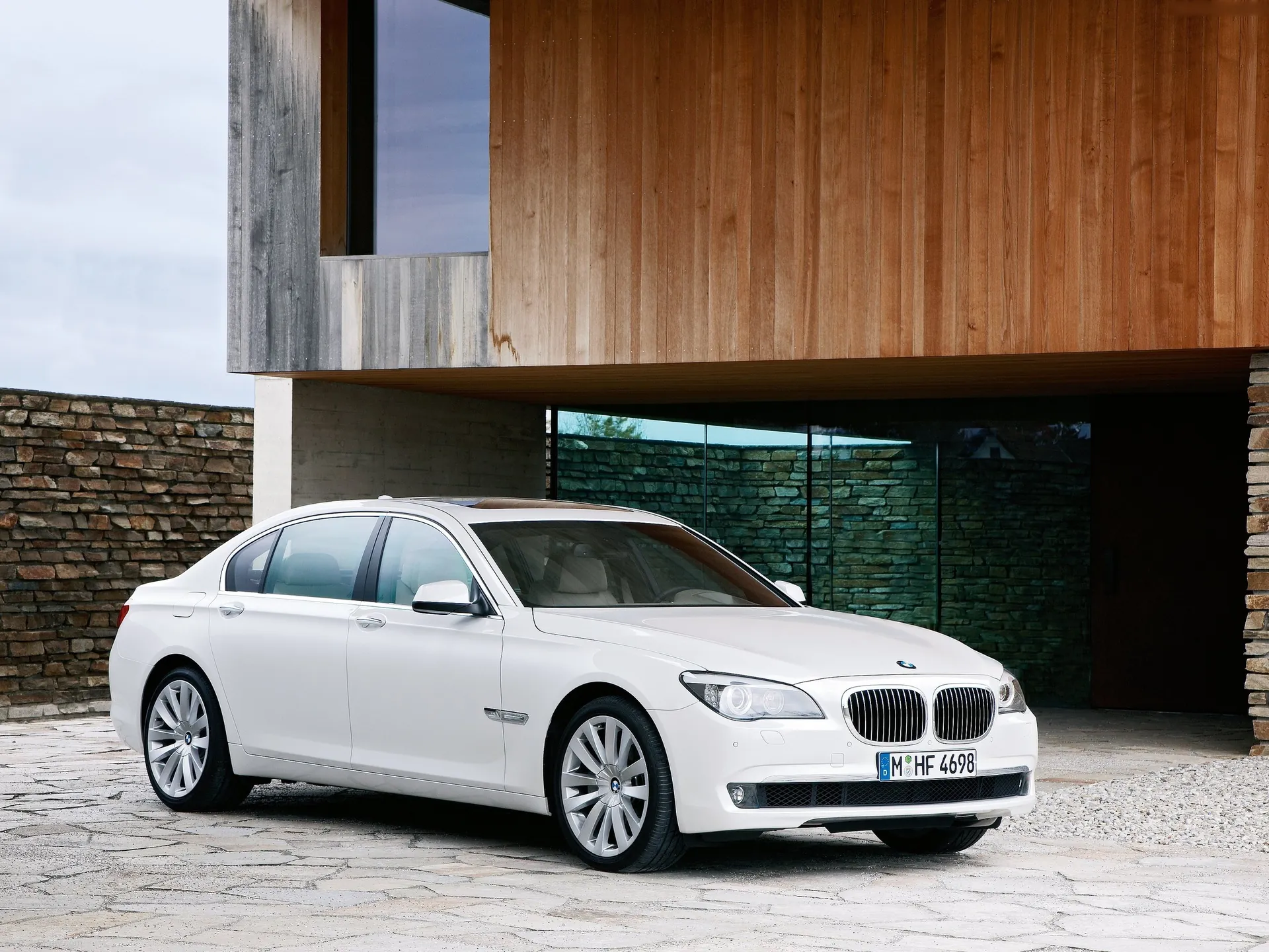 BMW 760Li (2010)
