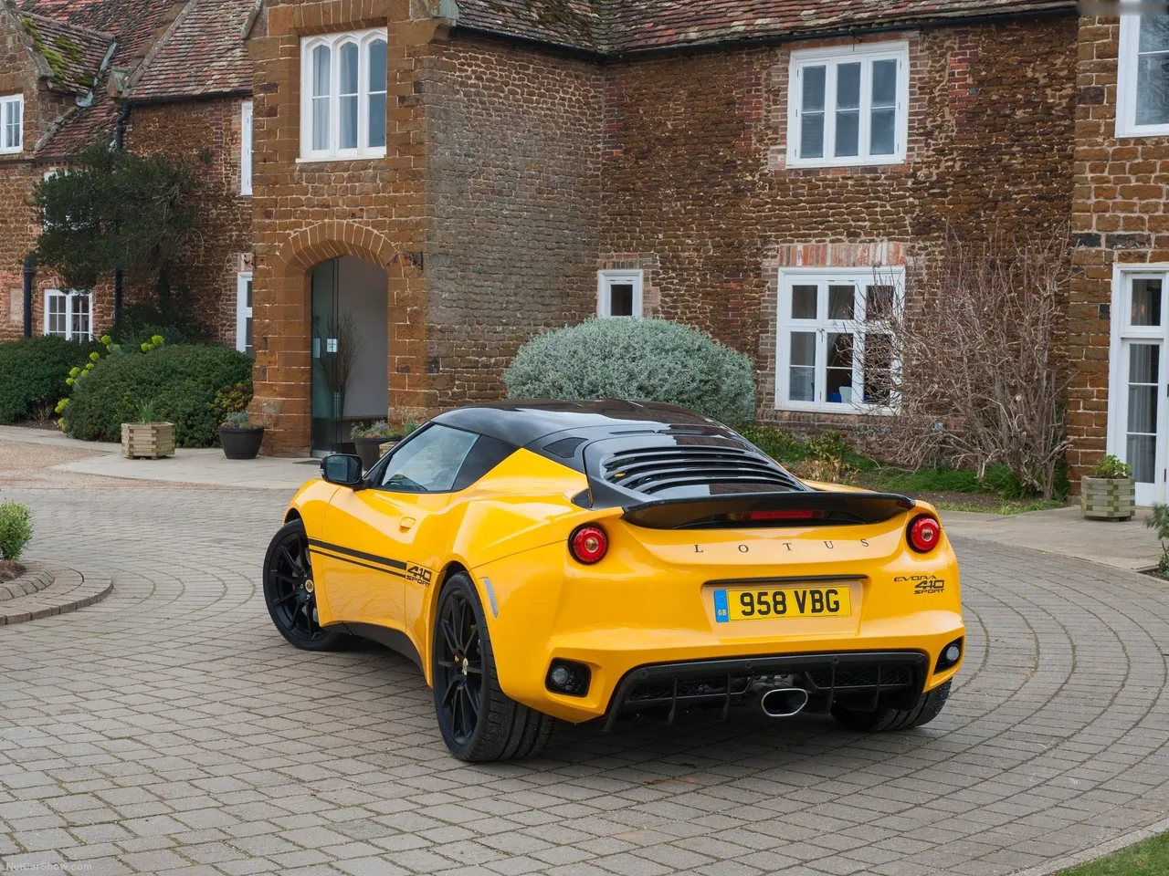 Lotus Evora Sport 410 (2017) – zadní tříčtvrteční pohled