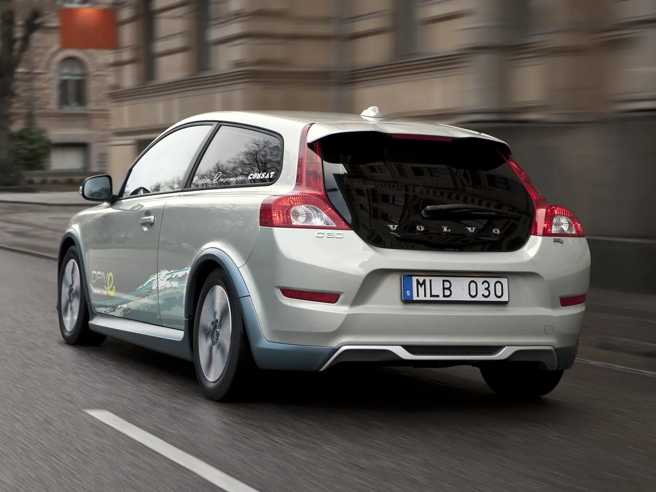 Volvo C30 BEV (2011) – zadní tříčtvrteční pohled
