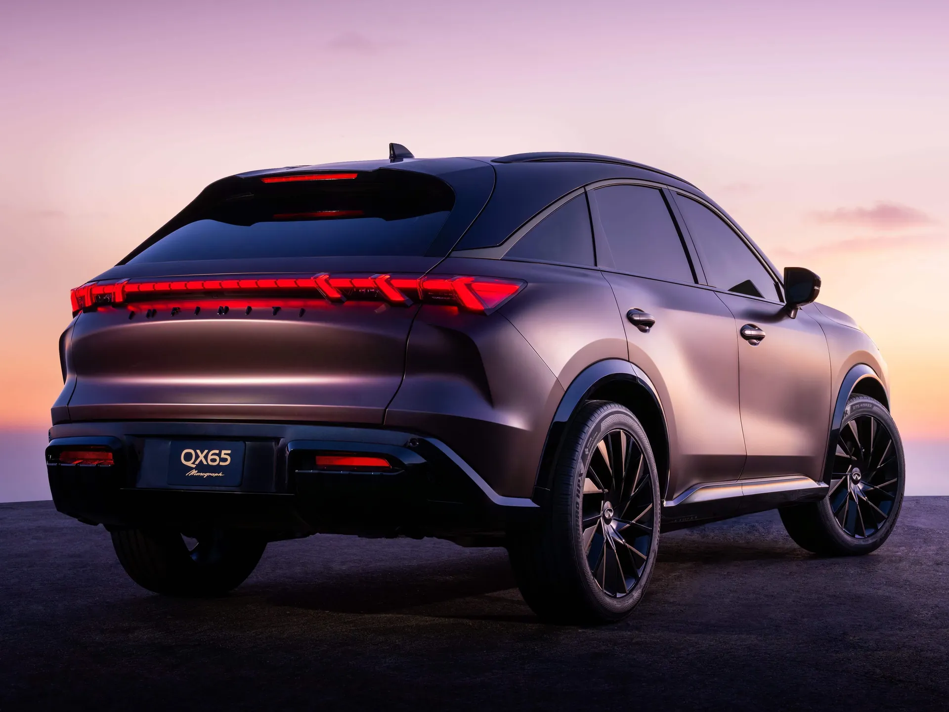 Infiniti QX65 Monograph Concept (2025) – zadní tříčtvrteční pohled