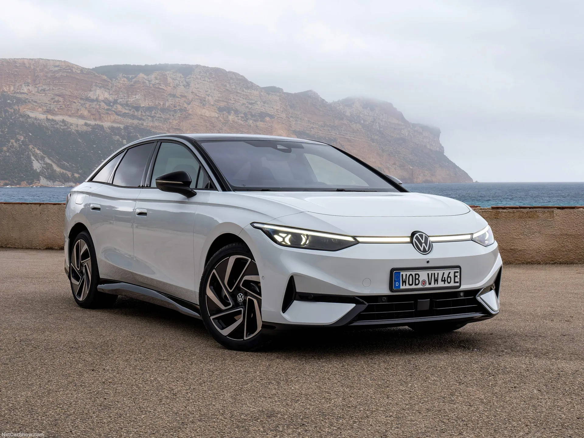 Volkswagen ID.7 (2024)