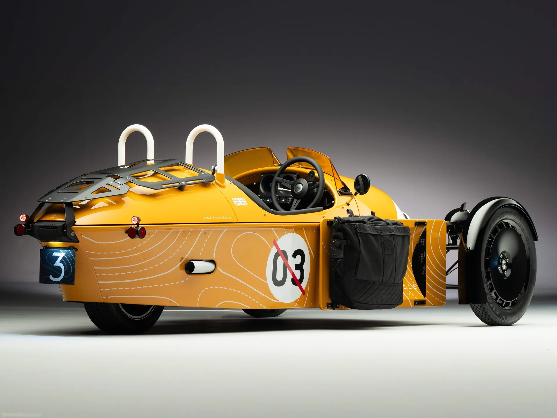 Morgan Super 3 Malle Rally Special (2023) – zadní tříčtvrteční pohled