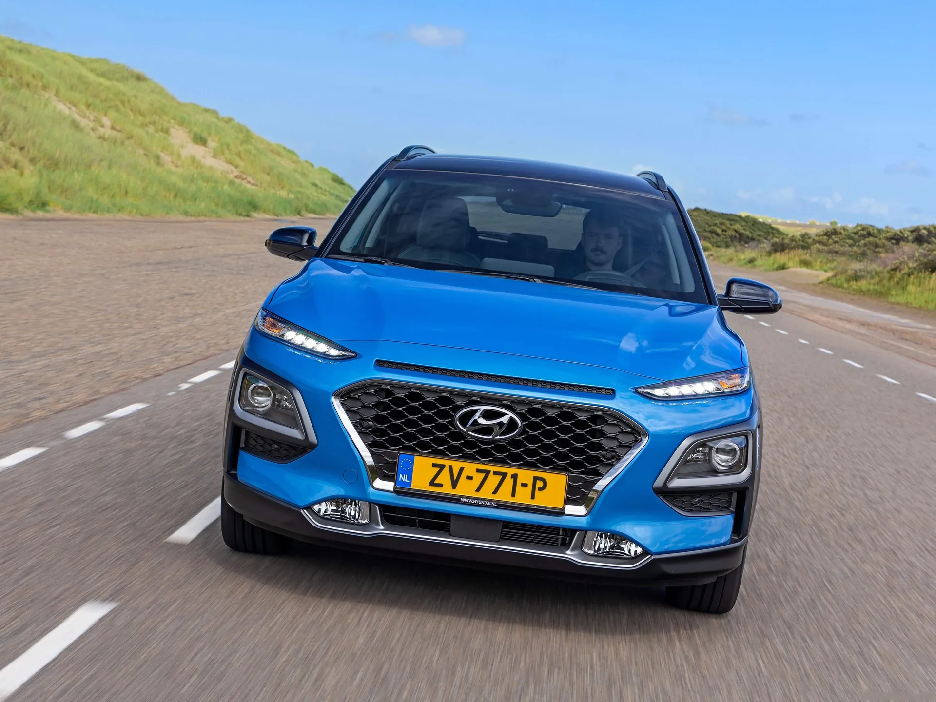 Hyundai Kona Hybrid (2020) - Front