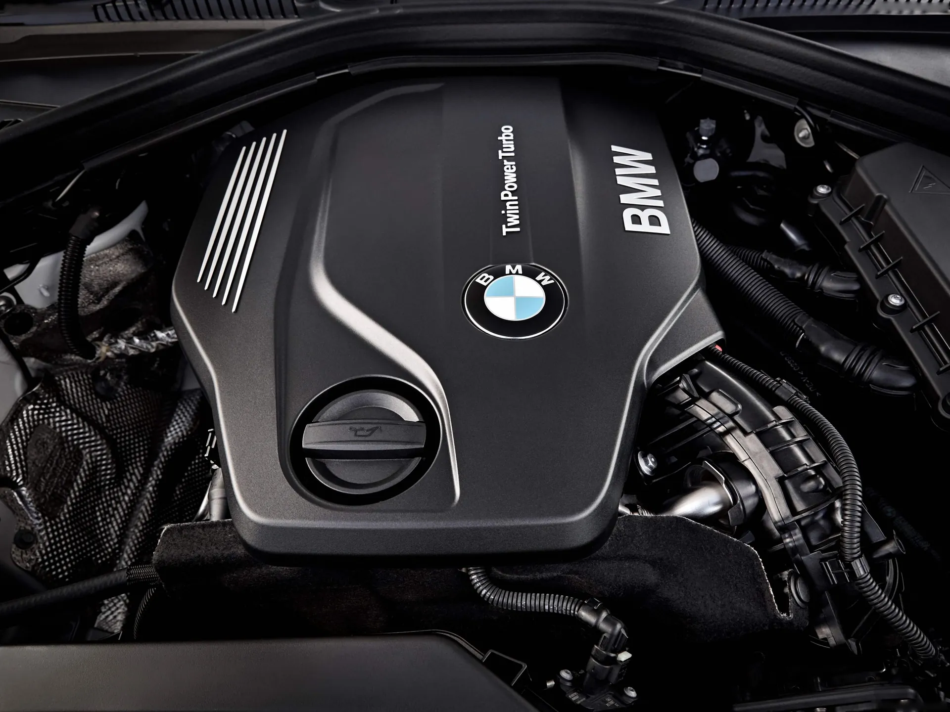 BMW 2-Series Convertible (2018) - Engine Bay