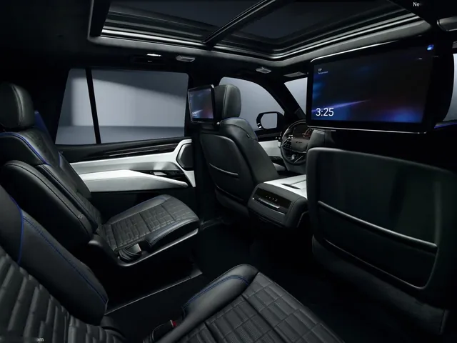 Cadillac Escalade-V 125th Anniversary Collector Series (2027)