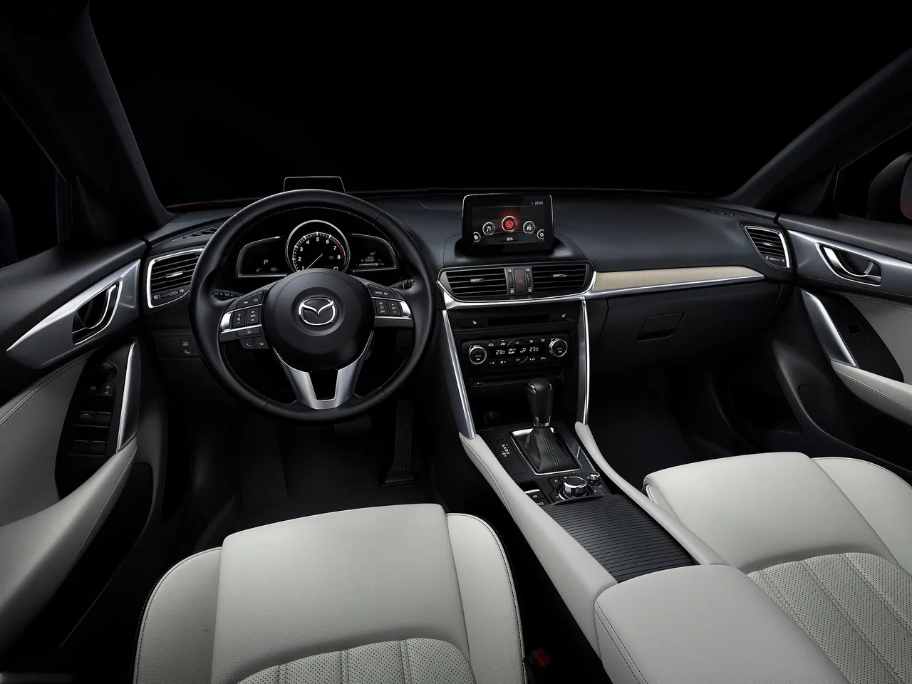 Mazda CX-4 (2017) – interiér