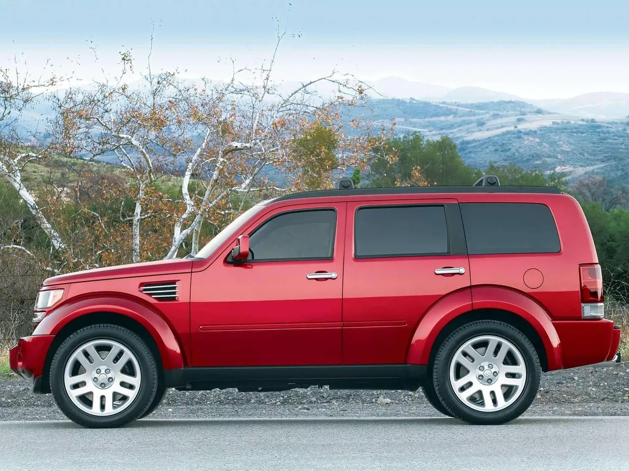 Dodge Nitro Concept (2005) – boční profil