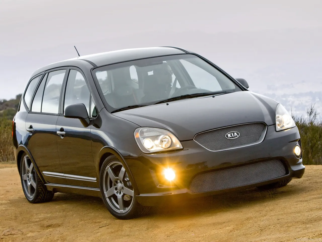 Kia Rondo SX Concept (2007)