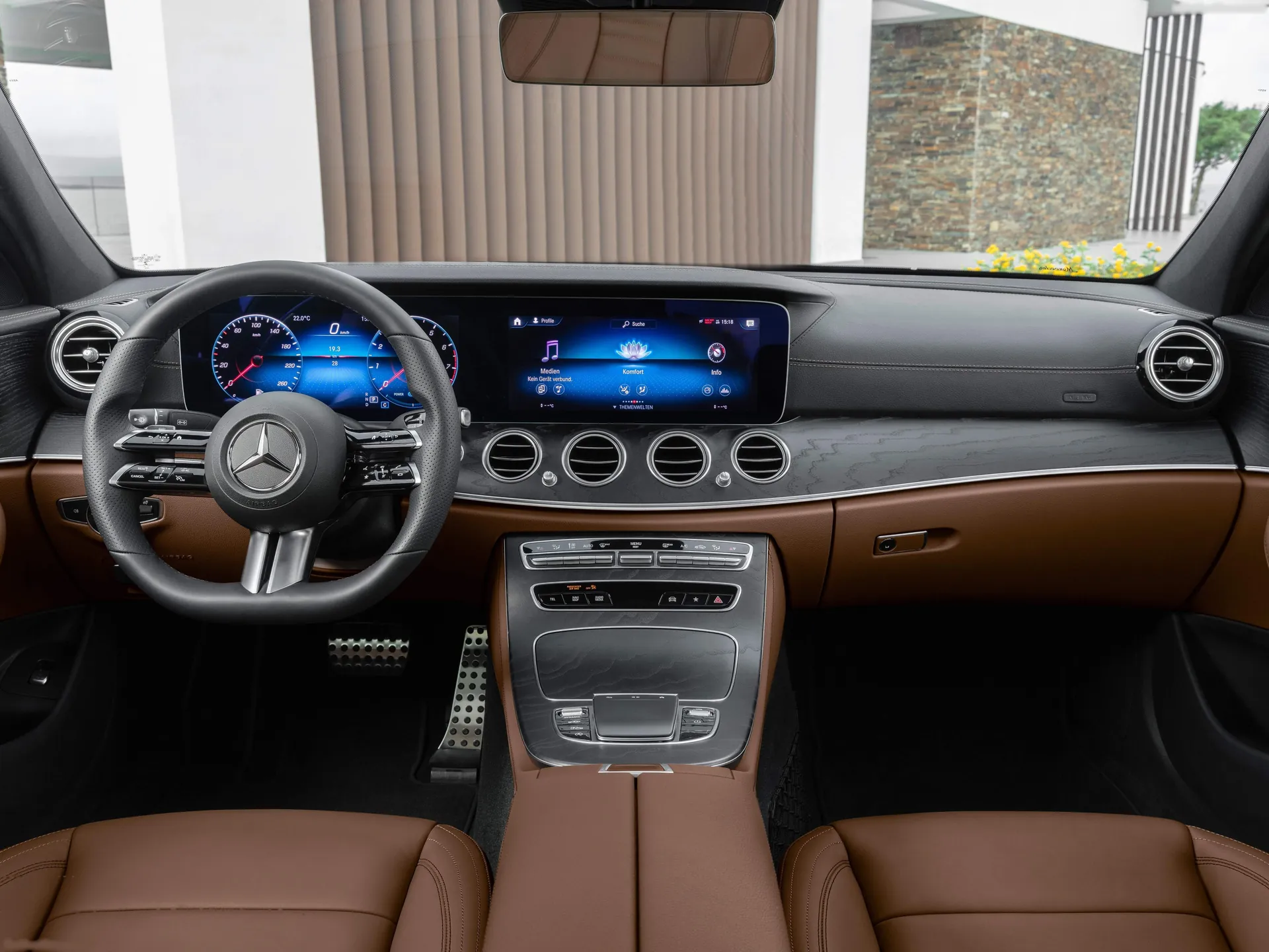Mercedes-Benz E-Class (2021) – interiér