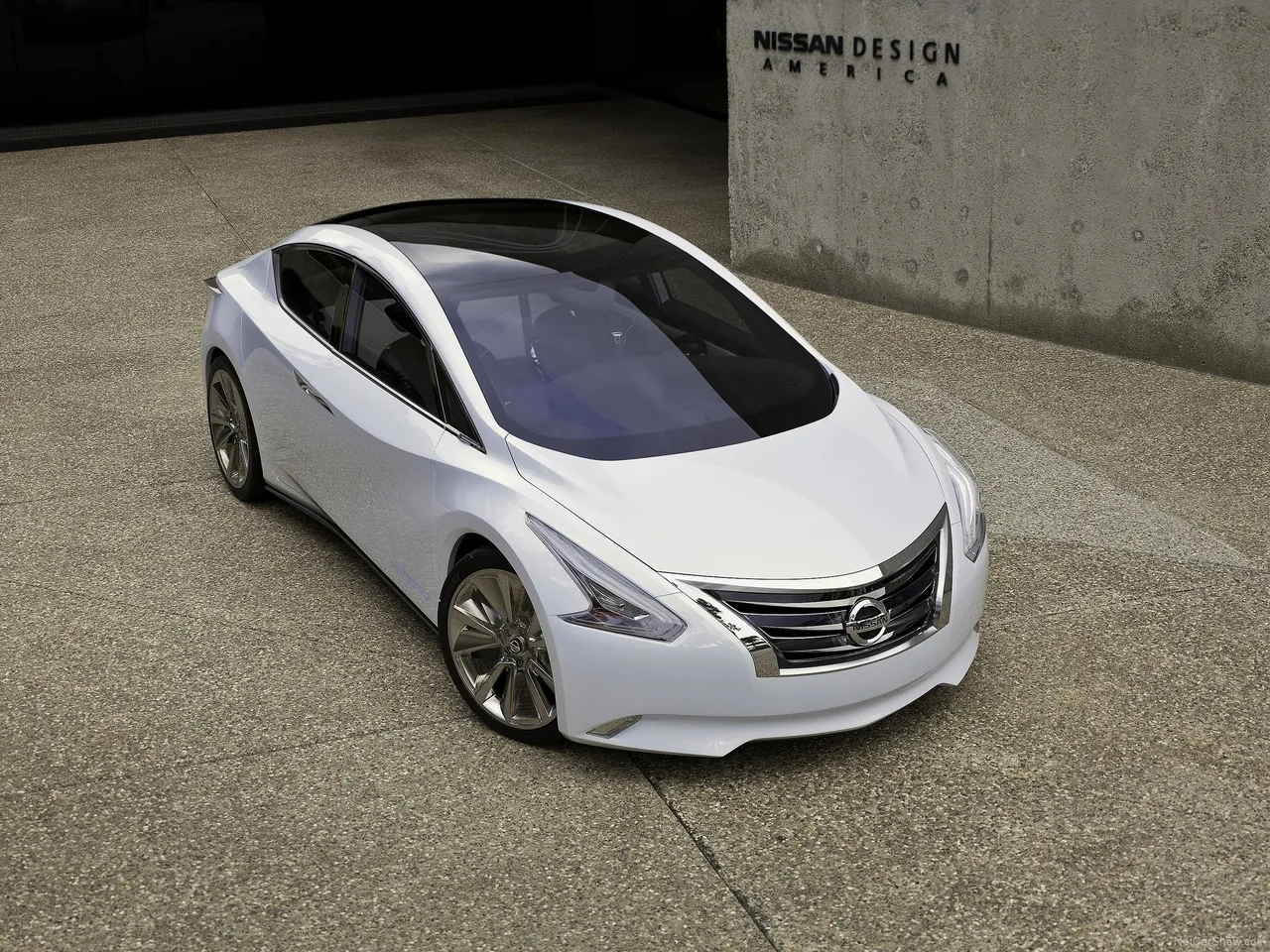 Nissan Ellure Concept (2010)