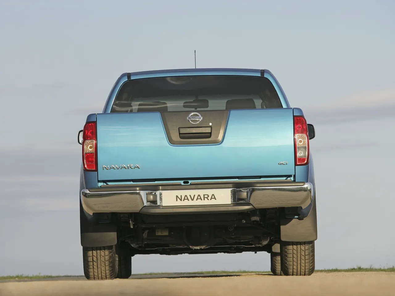 Nissan Navara (2005) – zezadu