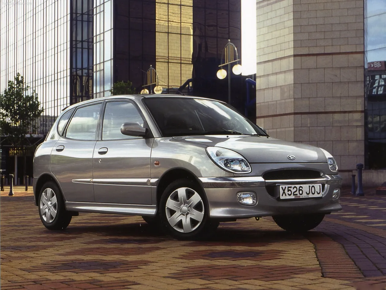 Daihatsu Sirion (1999)