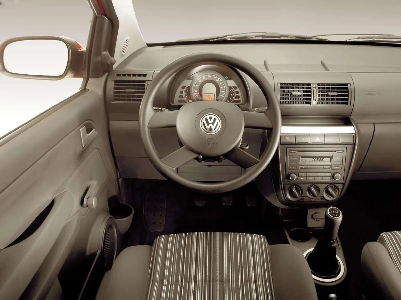 Volkswagen Fox 1.2 (2005) - Interior
