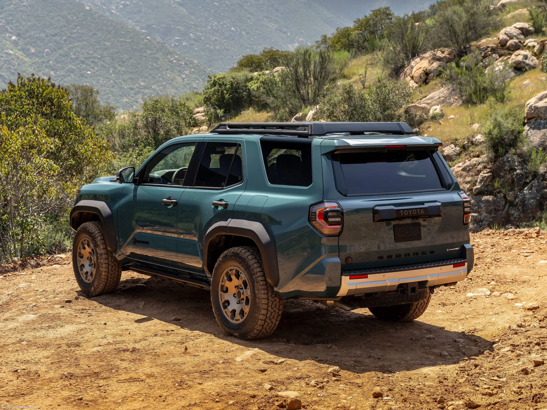 Toyota 4Runner Trailhunter (2025) – zadní tříčtvrteční pohled