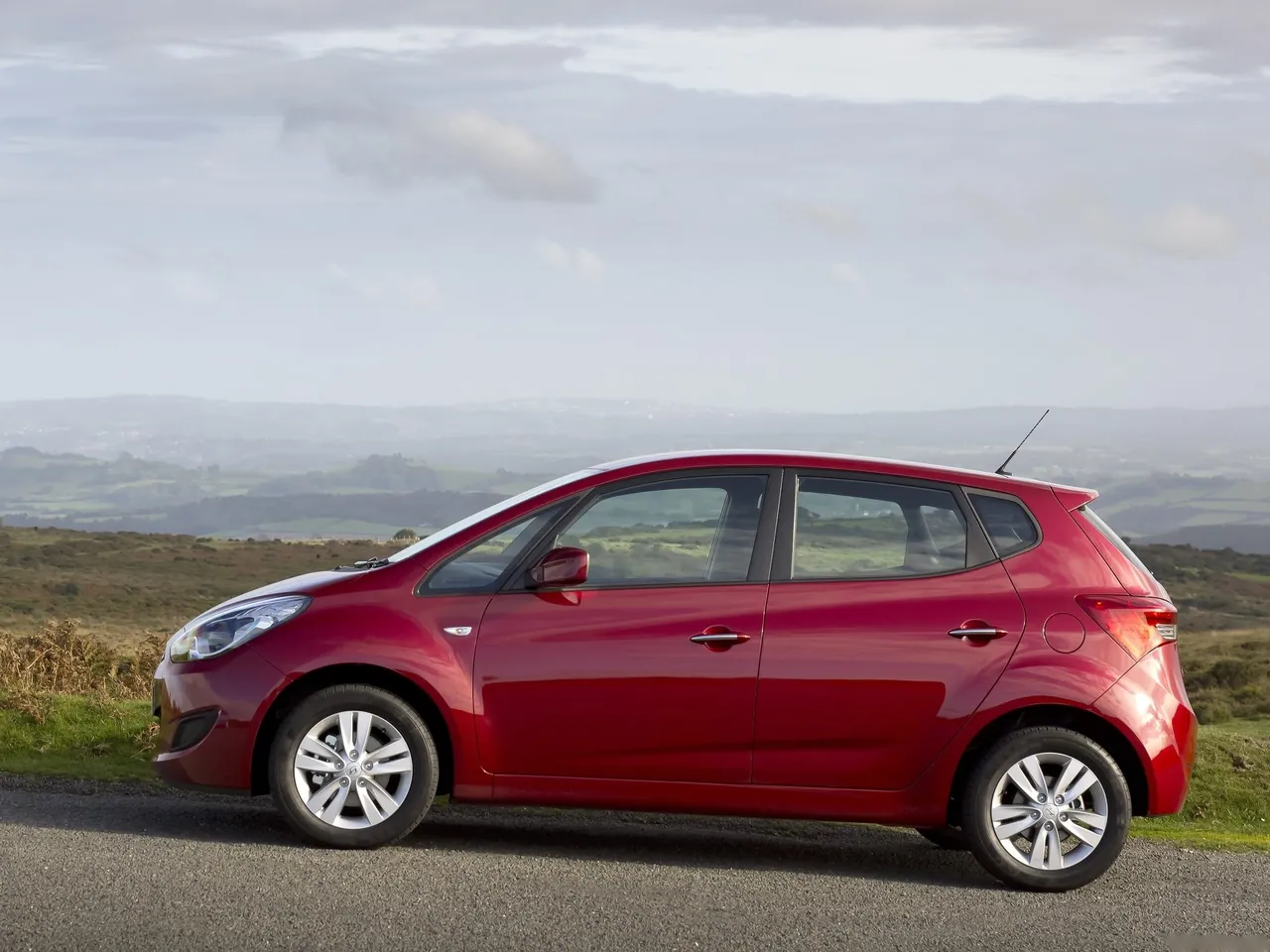 Hyundai ix20 (2011) – boční profil