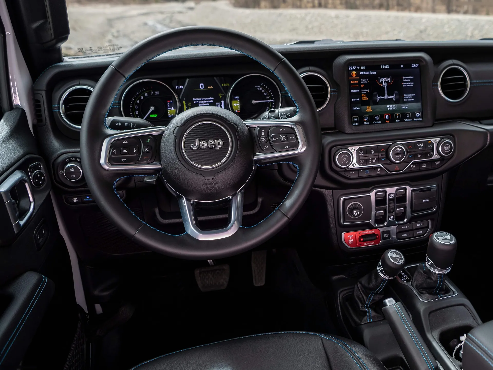 Jeep Wrangler 4xe [EU] (2021) – interiér