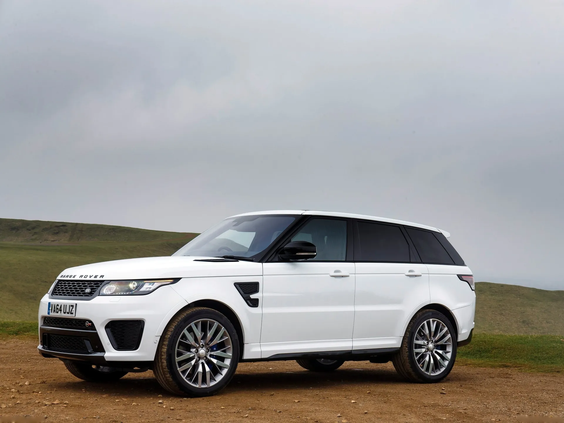 Land Rover Range Rover Sport SVR (2015)