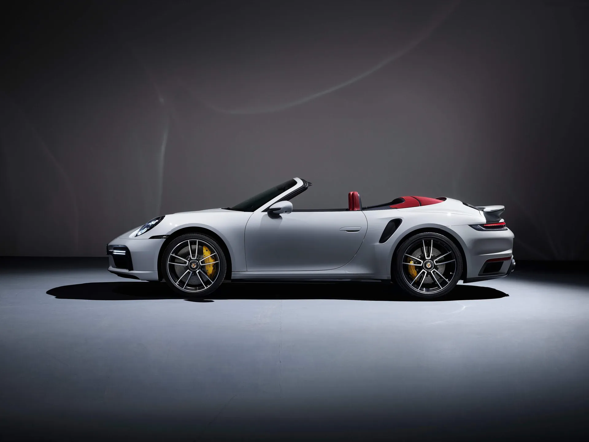 Porsche 911 Turbo S Cabriolet (2021) - Side Profile