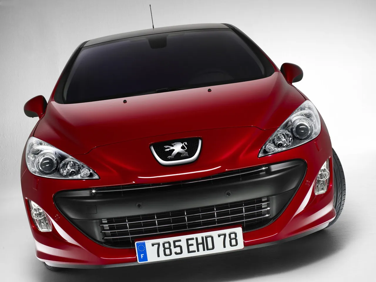 Peugeot 308 GT THP 175 (2009) – zepředu