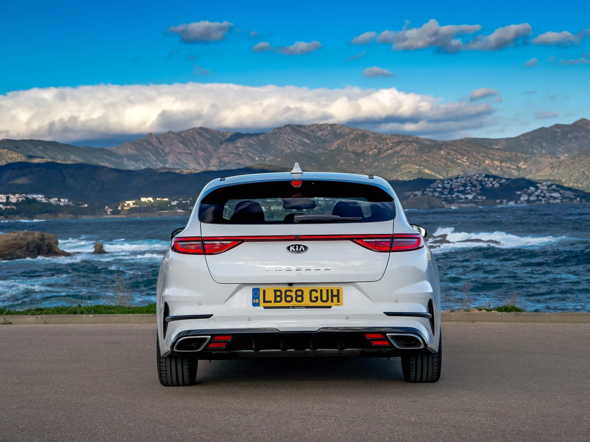 Kia ProCeed GT [UK] (2019) – zezadu