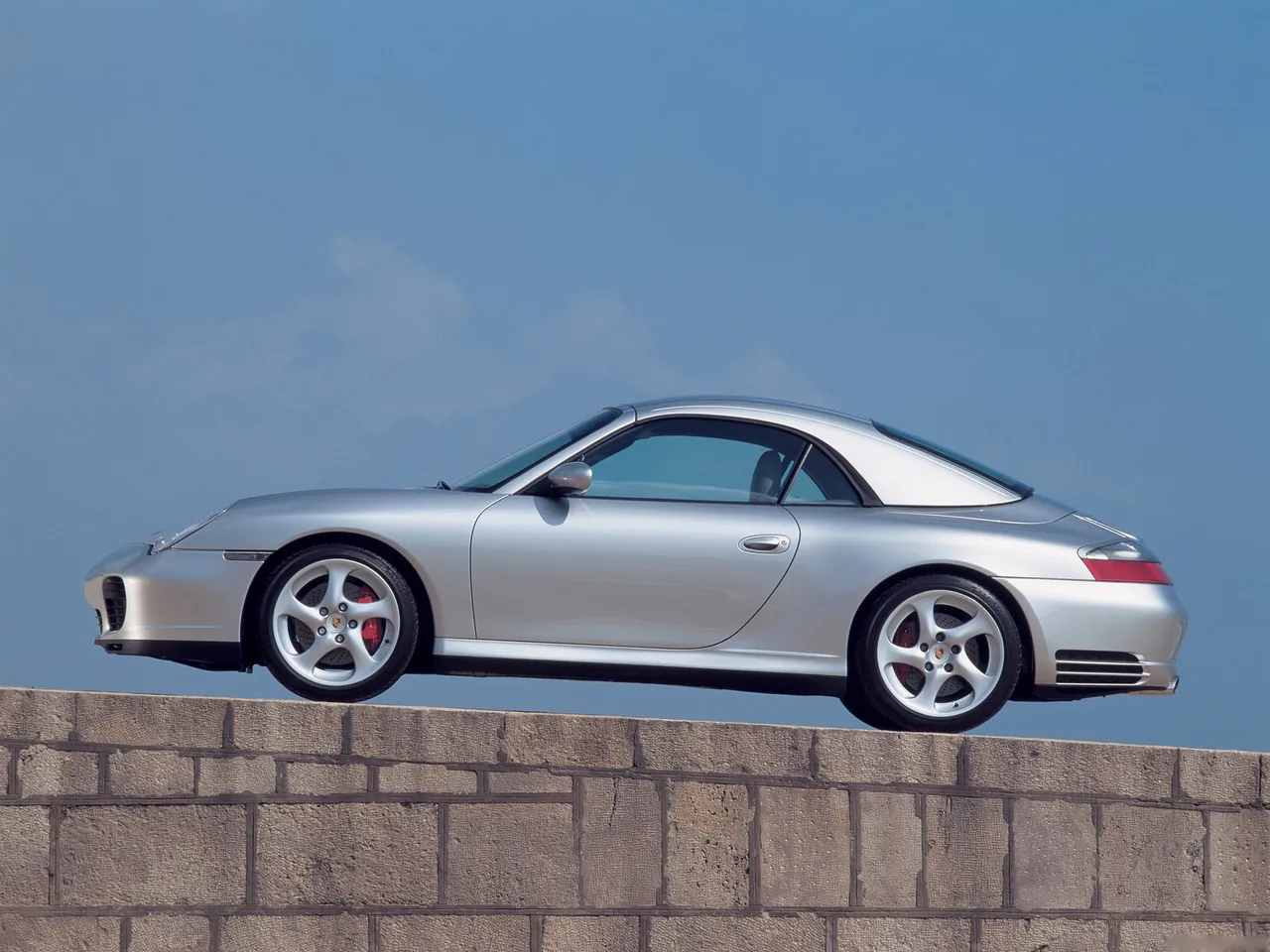 Porsche 911 Carrera 4S Cabriolet (2004) - Side Profile