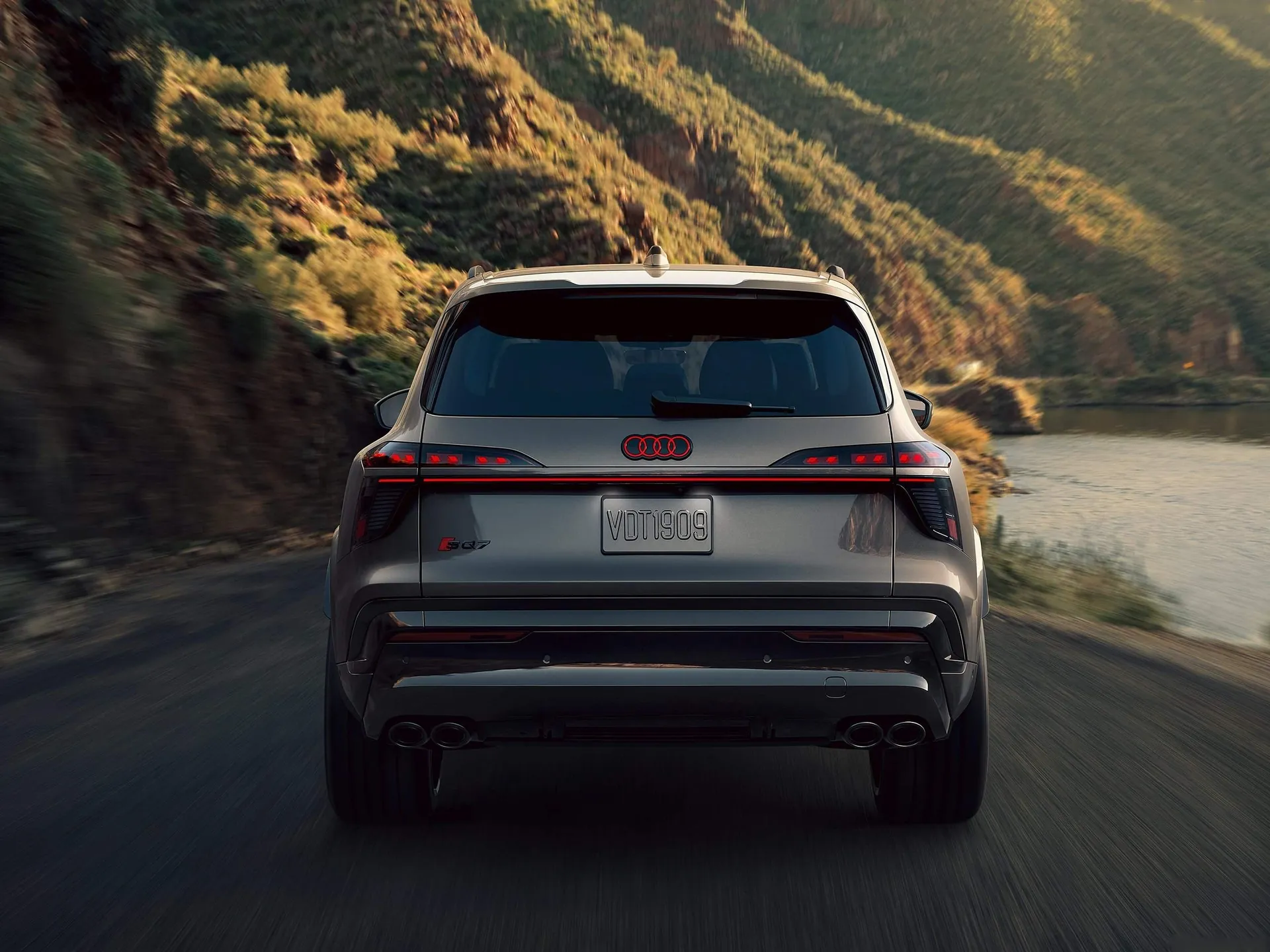 Audi SQ7 (2027) – zezadu