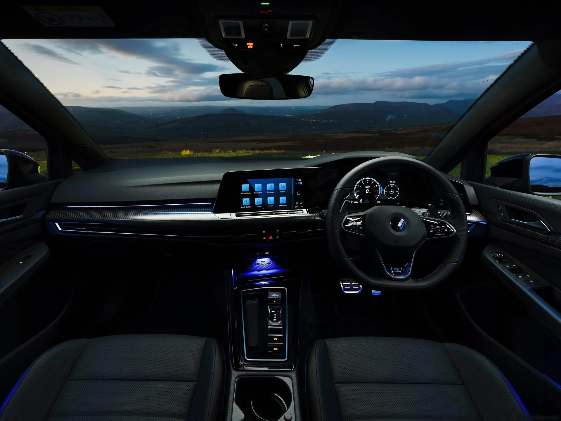 Volkswagen Golf R 20 Years [UK] (2022) - Interior