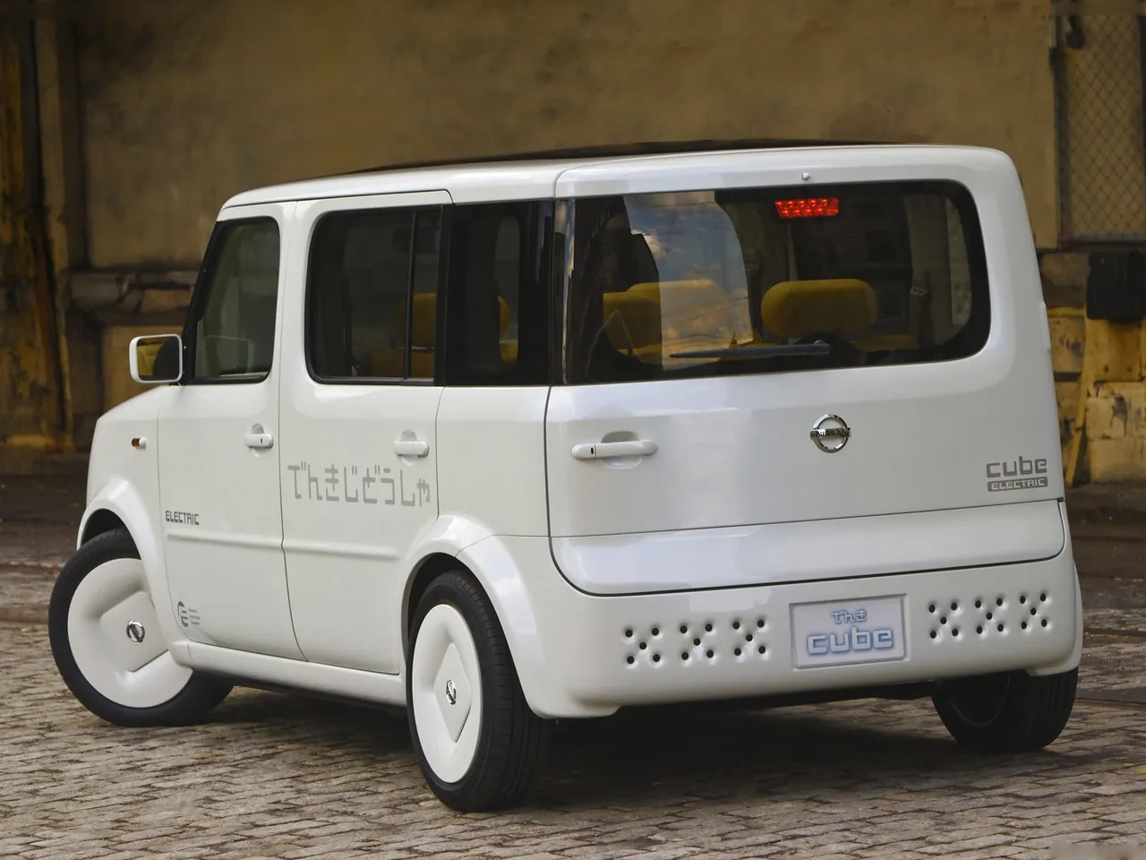 Nissan Denki Cube Concept (2008) - Rear Three-Quarter