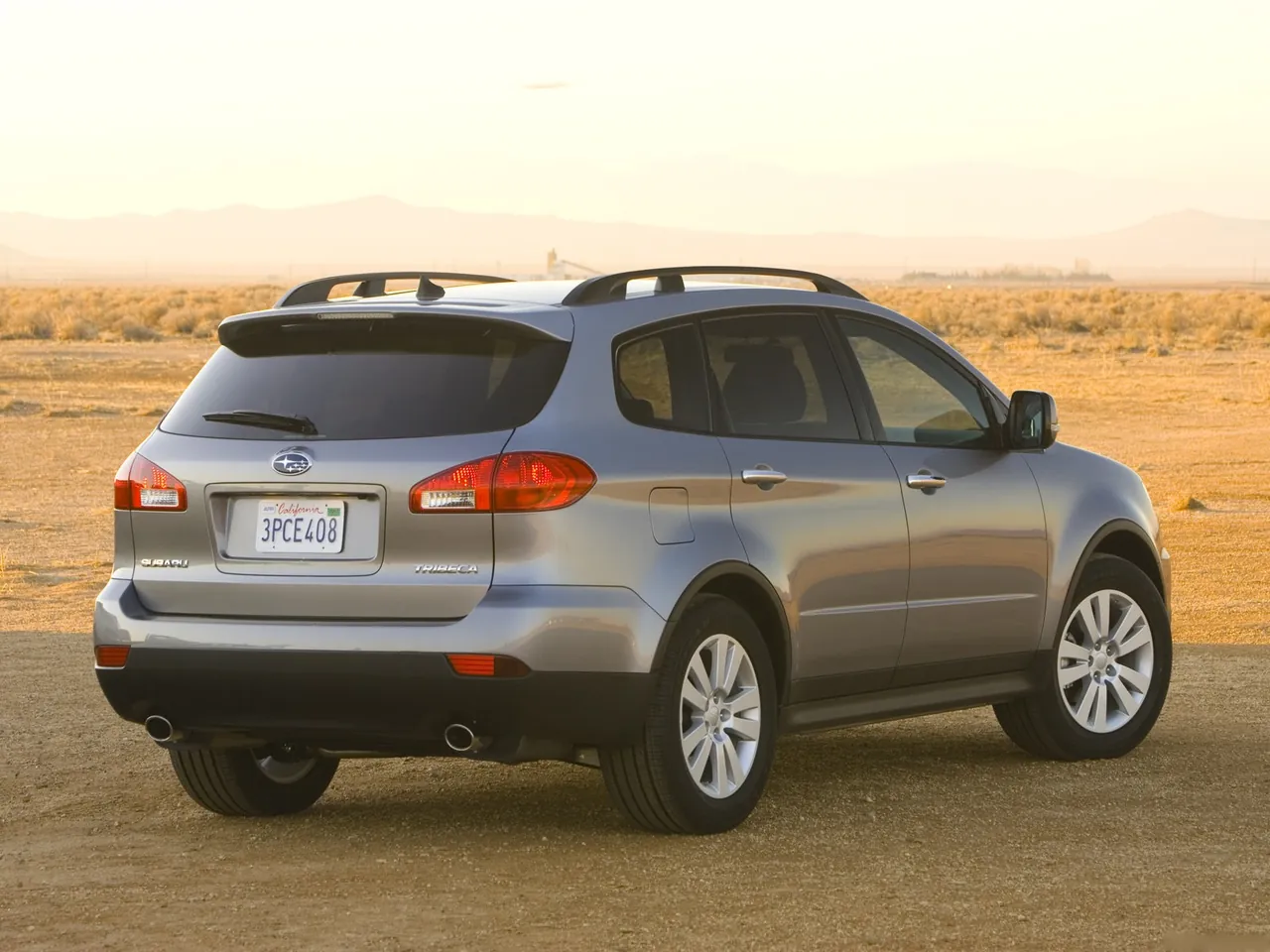 Subaru Tribeca (2008) – zadní tříčtvrteční pohled