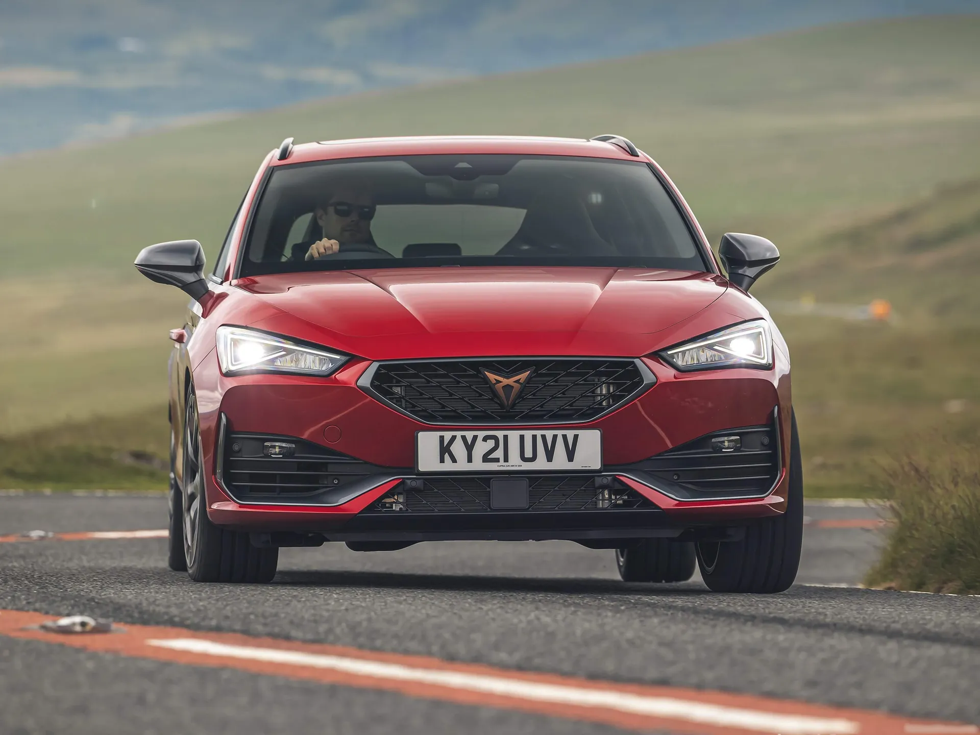 Cupra Leon Estate [UK] (2021) – zepředu