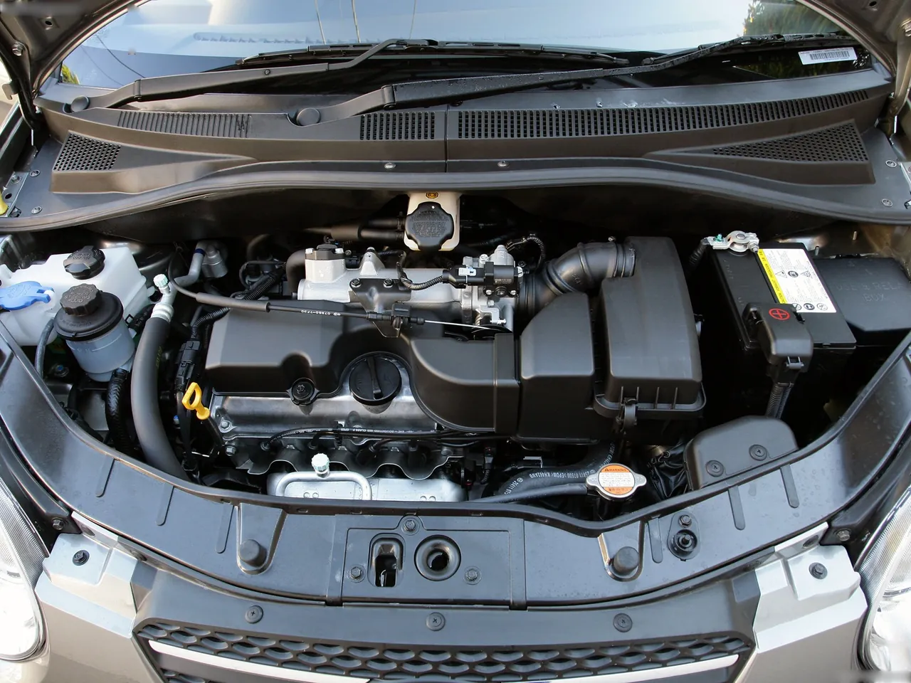 Kia Picanto (2008) – motorový prostor