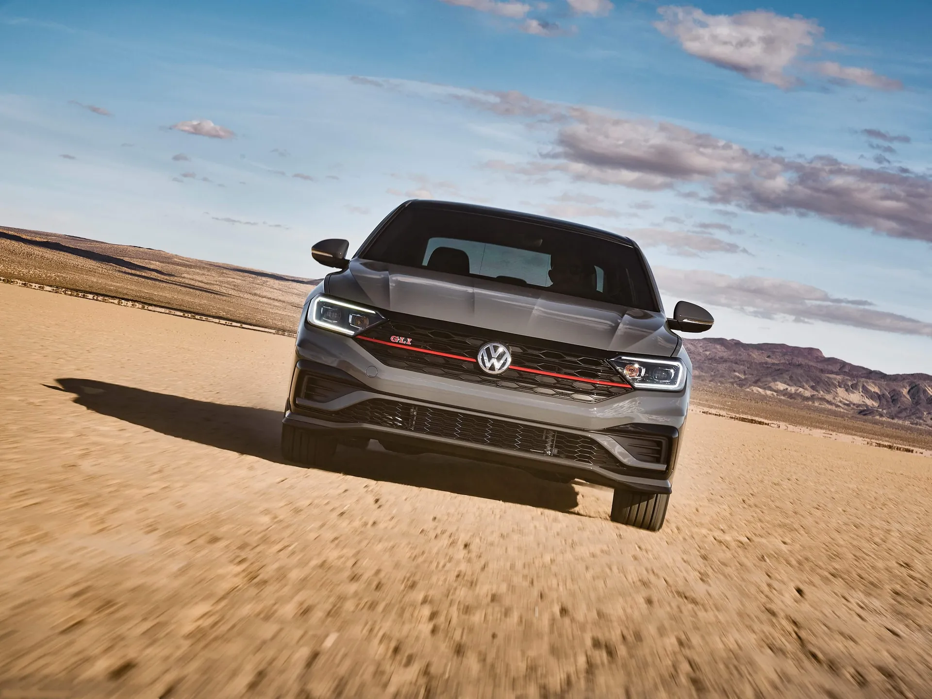 Volkswagen Jetta GLI (2019) - Front