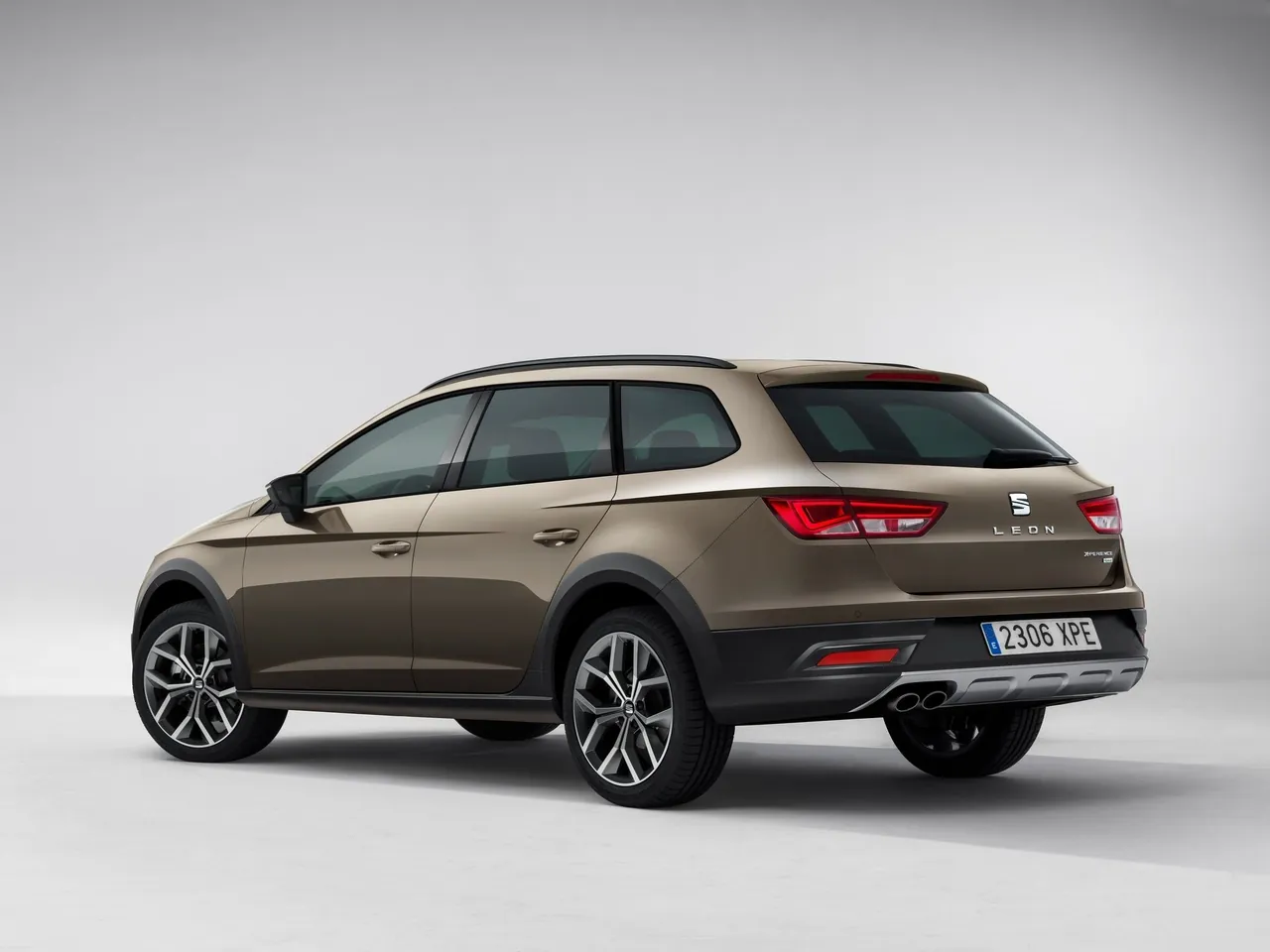 Seat Leon X-Perience (2015) – zadní tříčtvrteční pohled