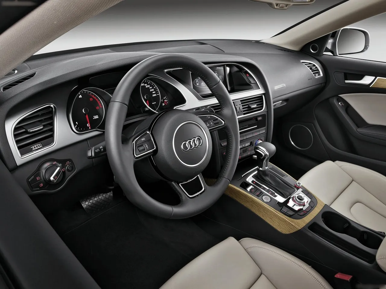 Audi A5 Sportback (2012) – interiér