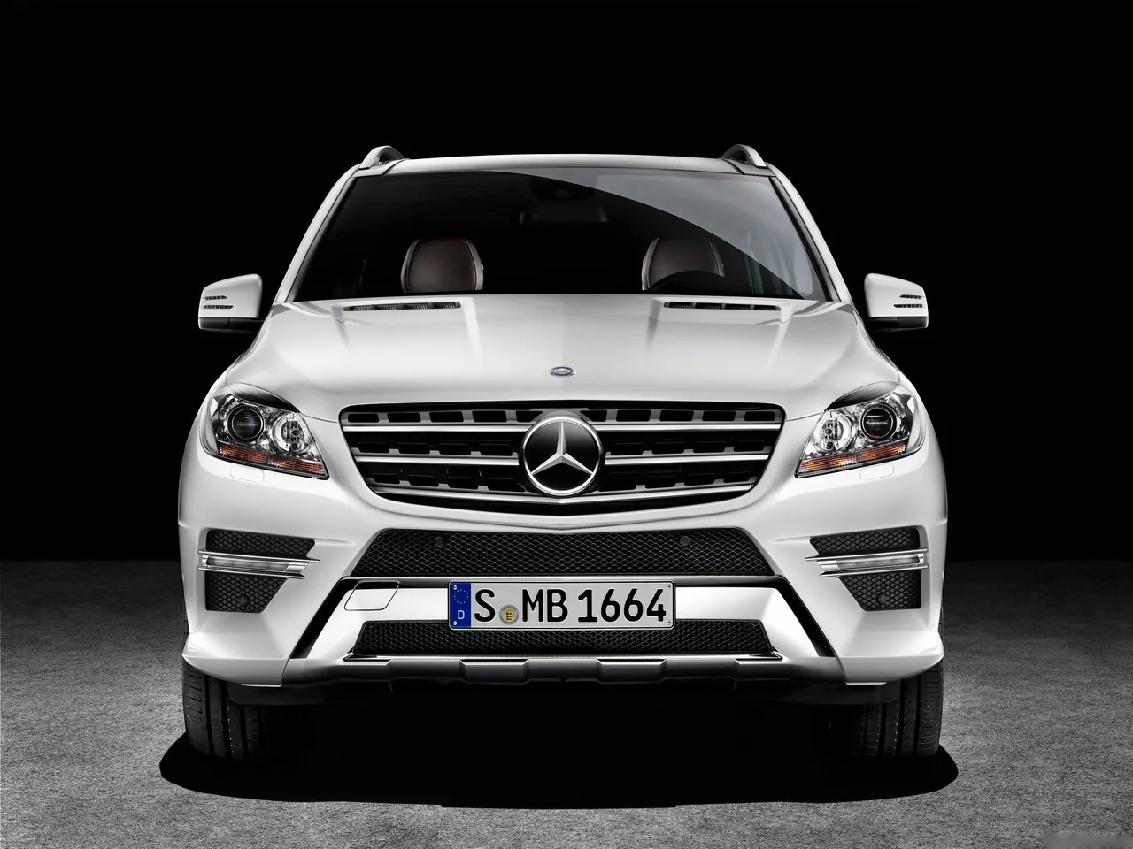 Mercedes-Benz M-Class (2012) - Front