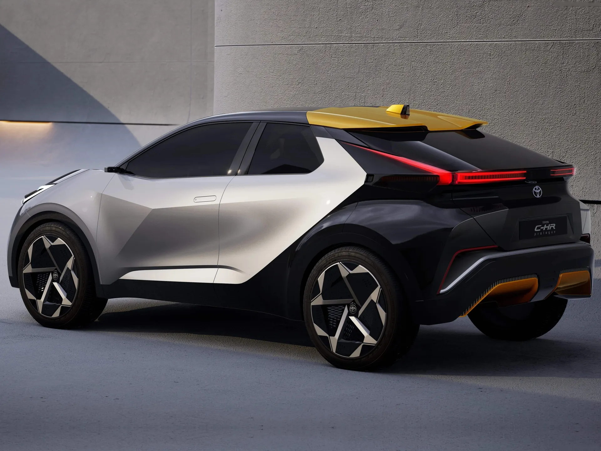 Toyota C-HR Prologue Concept (2022) – zadní tříčtvrteční pohled